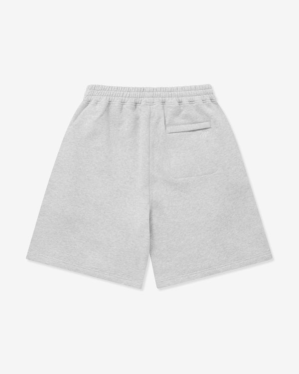 Graue Shorts auf weißem Hintergrund